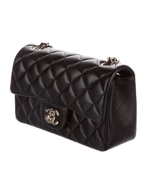 bague matelassé chanel|Chanel mini single flap bag.